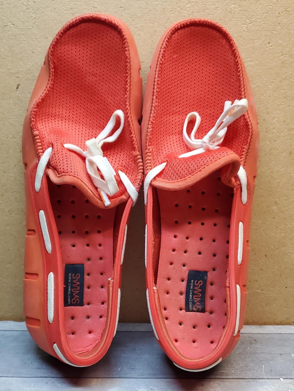 SWIMS Coral Lace-Top Water Shoes Size 8